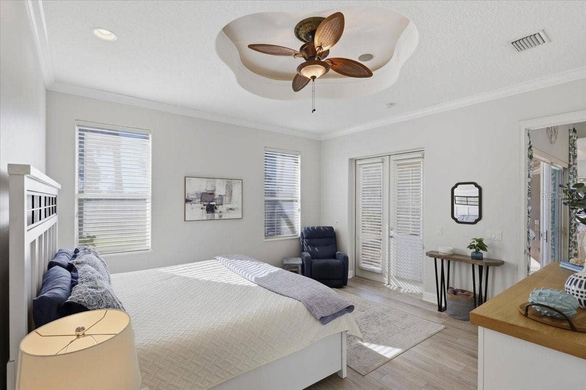 100 EMERALD LAKE DRIVE, Palm Coast, FL 32137 100 EMERALD LAKE DRIVE, Palm Coast, FL 32137