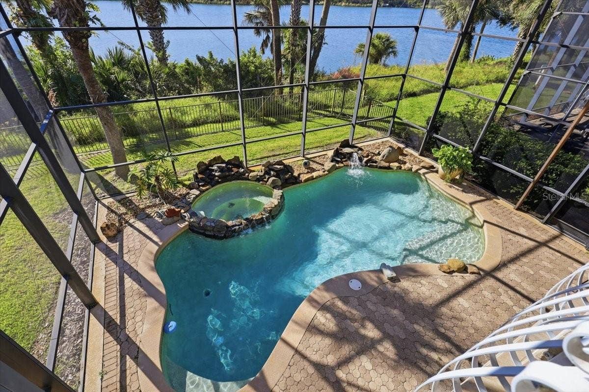 100 EMERALD LAKE DRIVE, Palm Coast, FL 32137 100 EMERALD LAKE DRIVE, Palm Coast, FL 32137