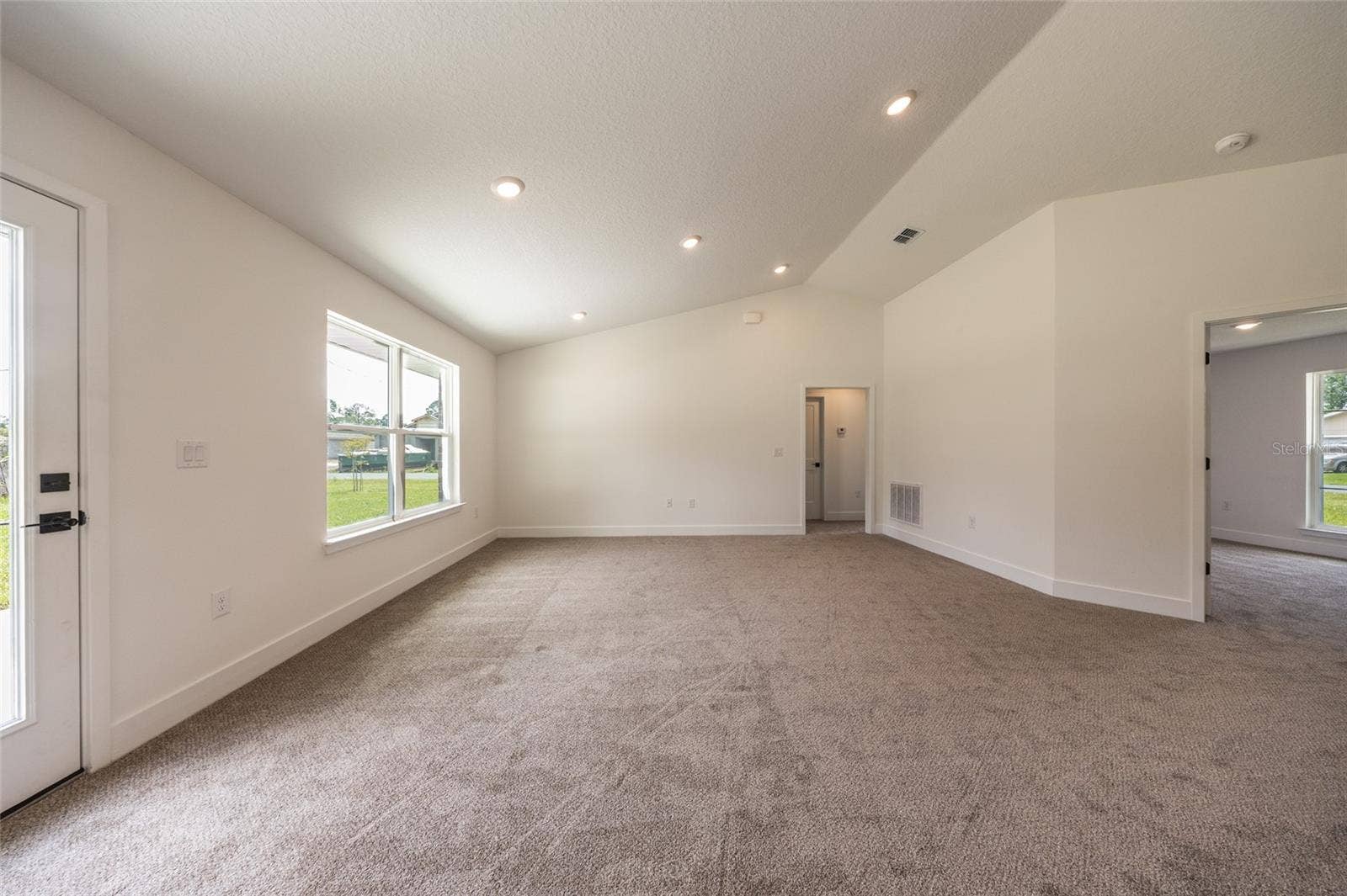 11 SEXTON PLACE, Palm Coast, FL 32164 11 SEXTON PLACE, Palm Coast, FL 32164