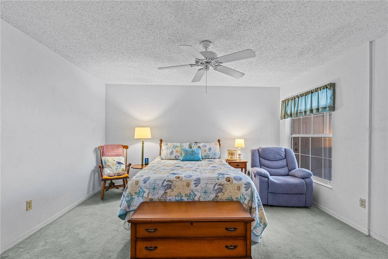 245 GLENBRIAR CIRCLE, Daytona Beach, FL 32114 Very Spacious