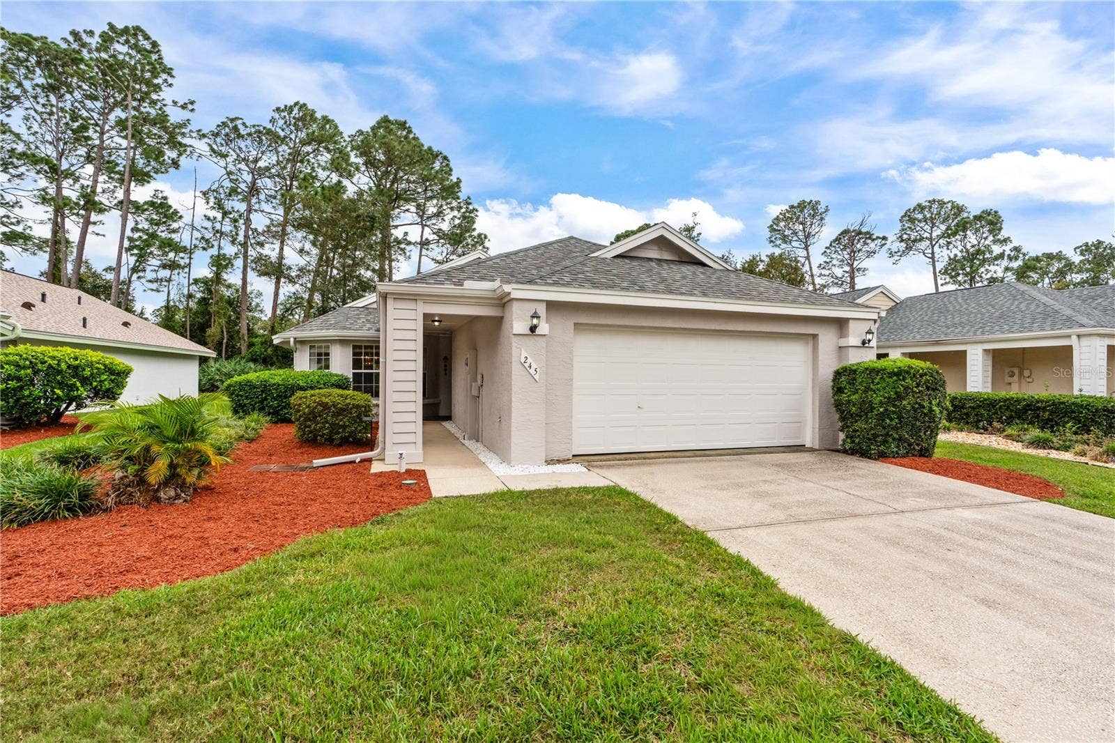 245 GLENBRIAR CIRCLE, Daytona Beach, FL 32114 Welcome Home to 245 Glenbriar Circle