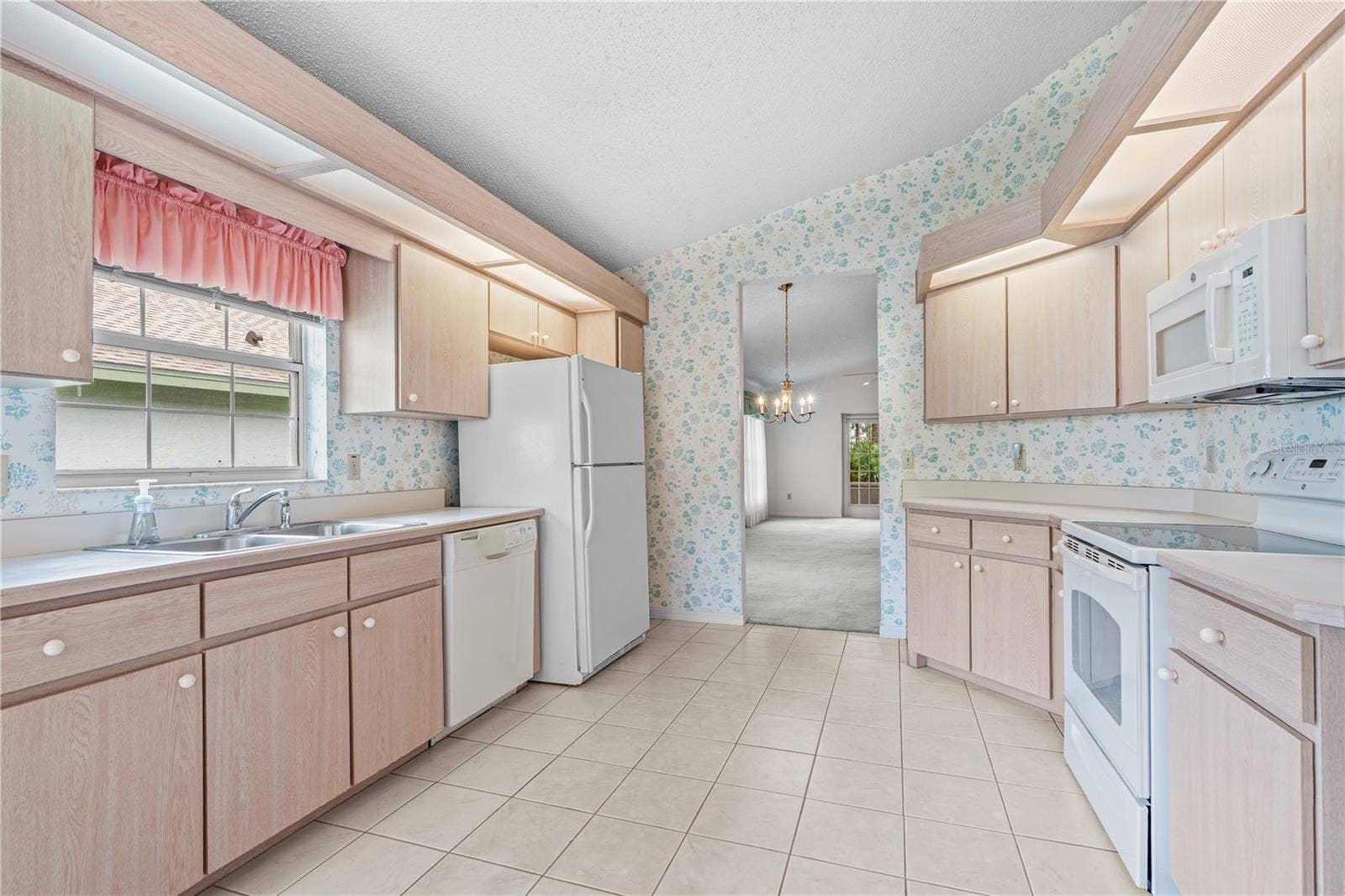 245 GLENBRIAR CIRCLE, Daytona Beach, FL 32114 Plenty of Cabinet Space in Kitchen