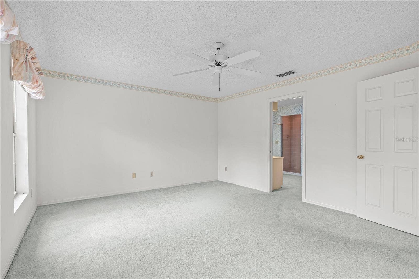 245 GLENBRIAR CIRCLE, Daytona Beach, FL 32114 Primary Retreat
