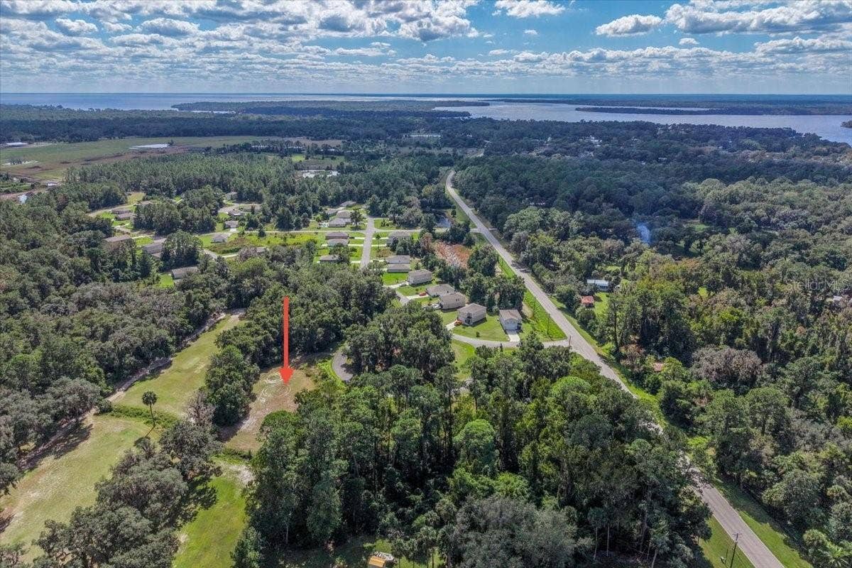 167 LIVE OAK CIRCLE, Crescent City, FL 32112