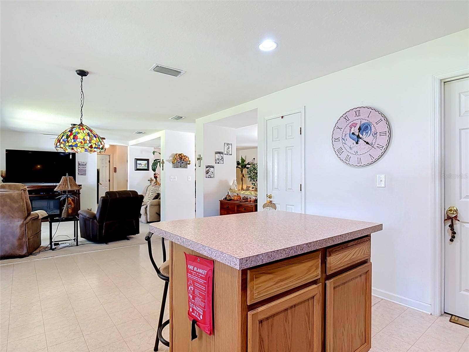 19 POPPY LANE, Palm Coast, FL 32164 19 POPPY LANE, Palm Coast, FL 32164