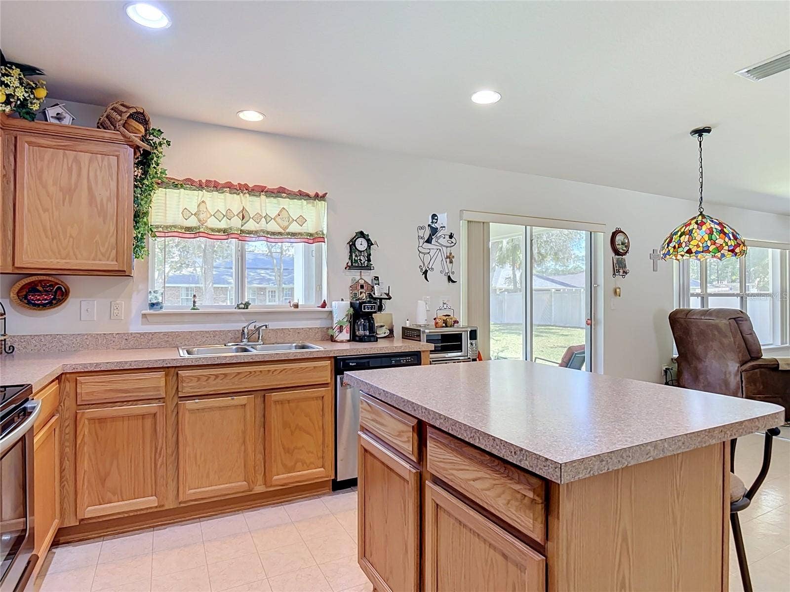 19 POPPY LANE, Palm Coast, FL 32164 19 POPPY LANE, Palm Coast, FL 32164