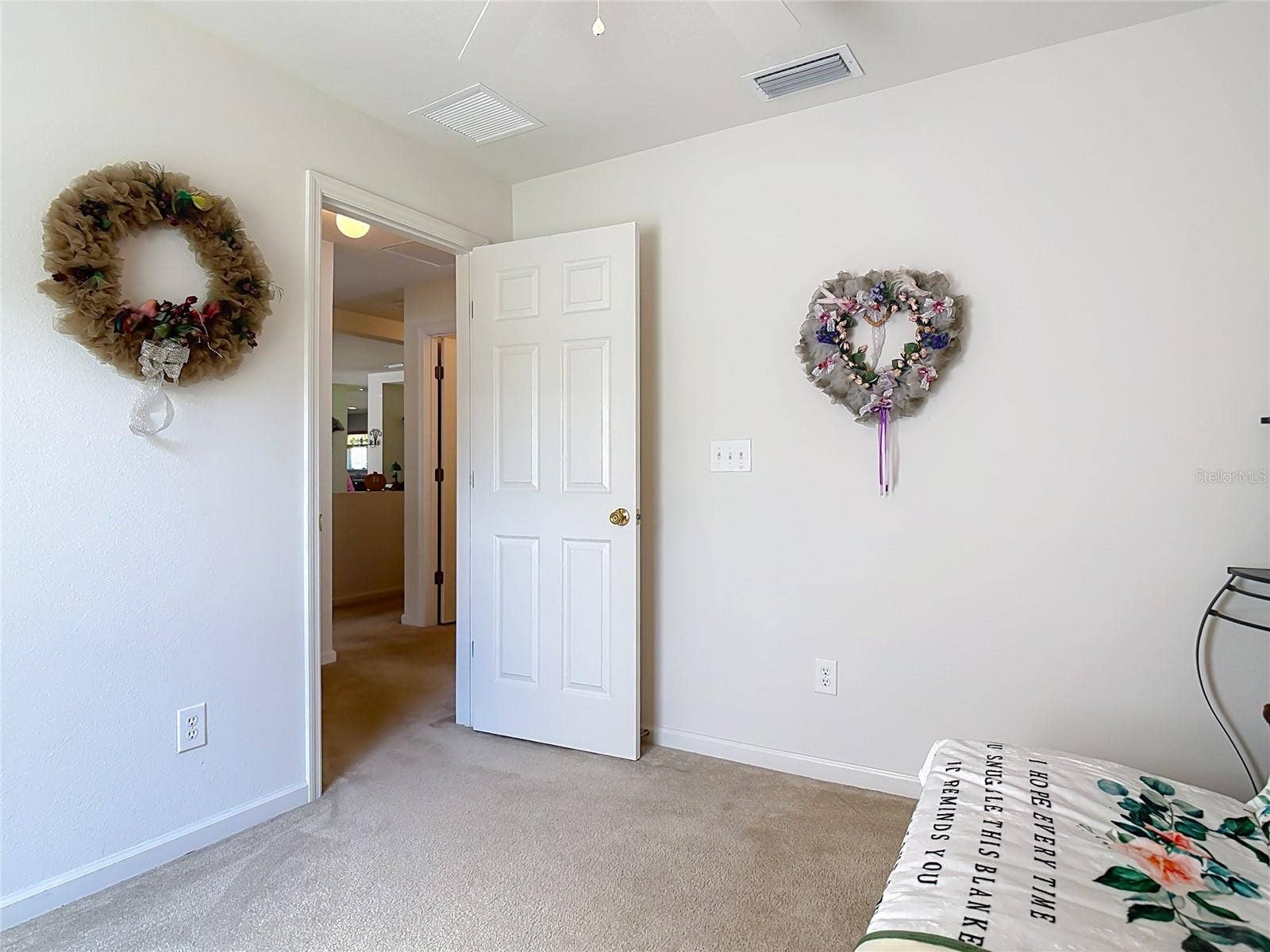 19 POPPY LANE, Palm Coast, FL 32164 19 POPPY LANE, Palm Coast, FL 32164
