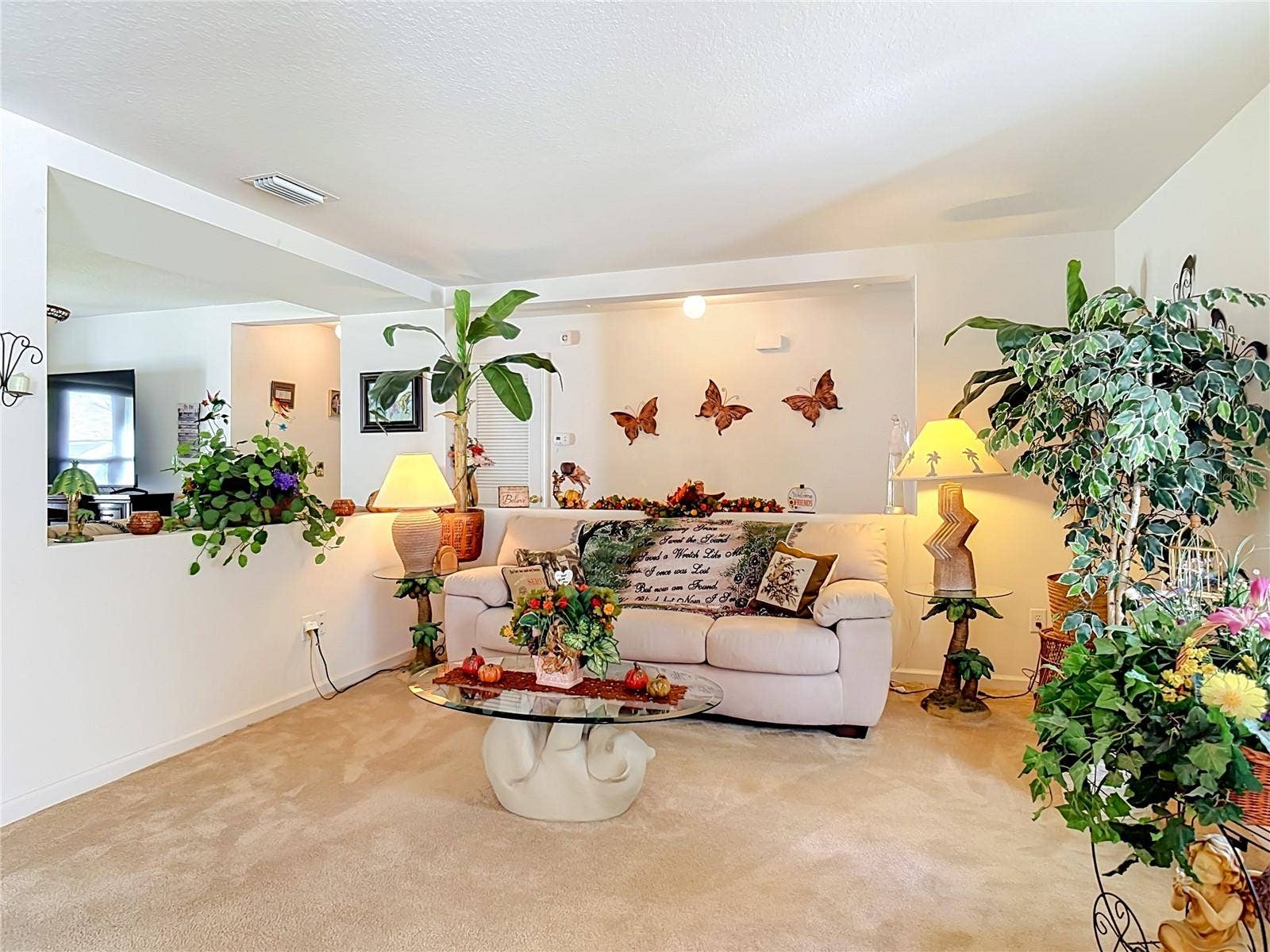 19 POPPY LANE, Palm Coast, FL 32164 19 POPPY LANE, Palm Coast, FL 32164