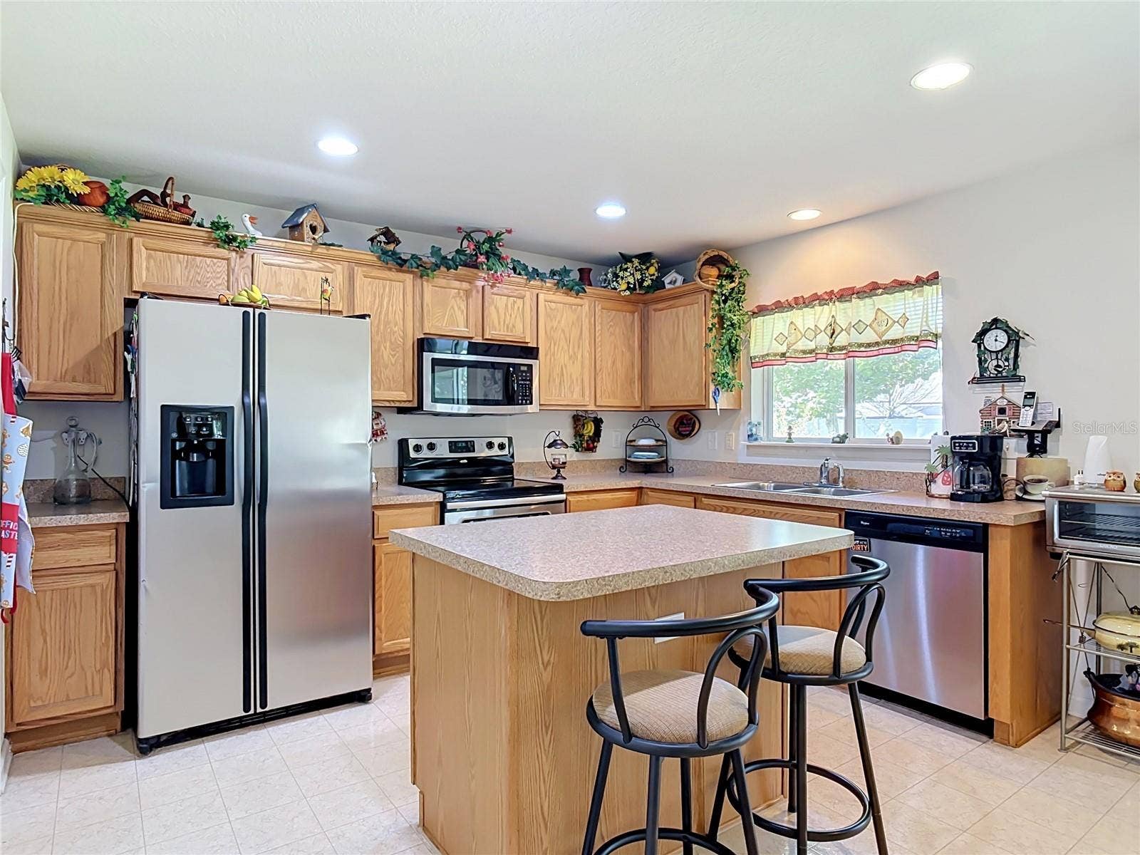 19 POPPY LANE, Palm Coast, FL 32164 19 POPPY LANE, Palm Coast, FL 32164