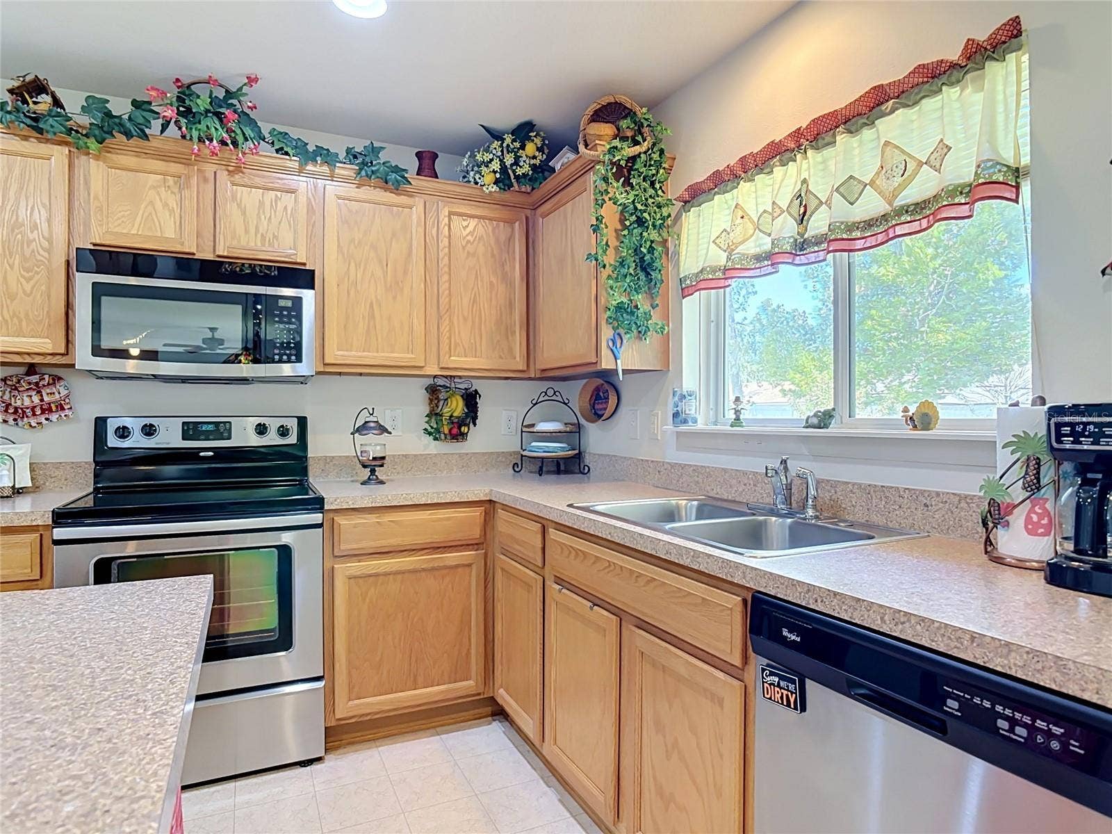 19 POPPY LANE, Palm Coast, FL 32164 19 POPPY LANE, Palm Coast, FL 32164