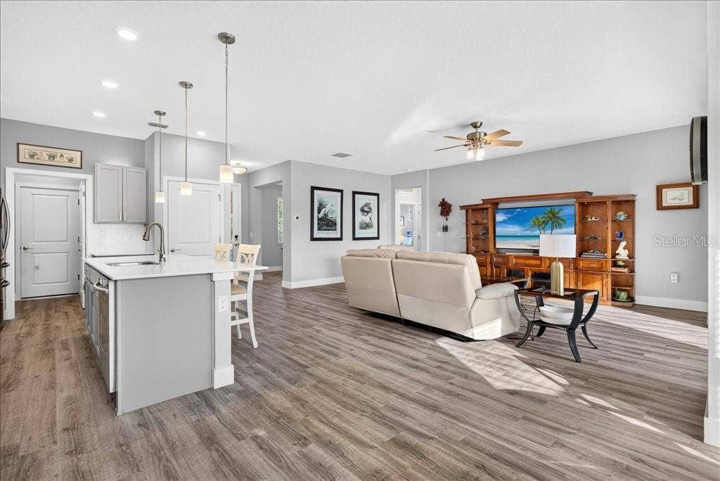 23 ROCKINGHAM LANE, Palm Coast, FL 32164