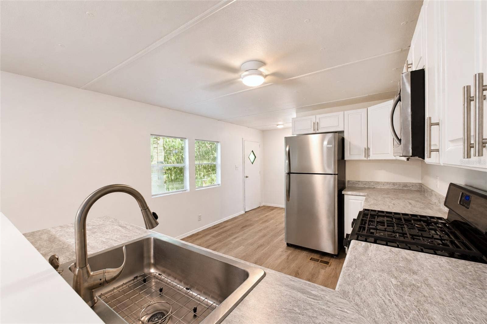 208 NAVAJO STREET, Satsuma, FL 32189 Kitchen