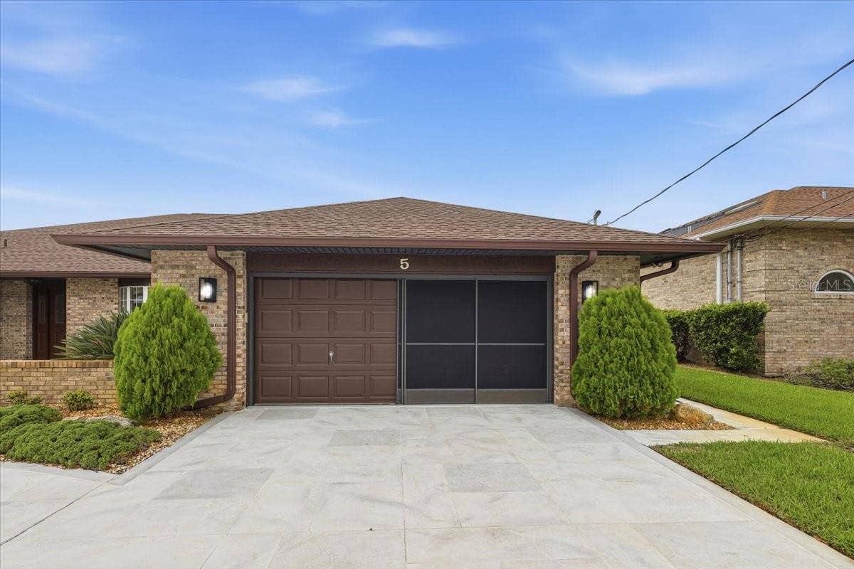 5 CHERRYTREE COURT, Palm Coast, FL 32137 5 CHERRYTREE COURT, Palm Coast, FL 32137