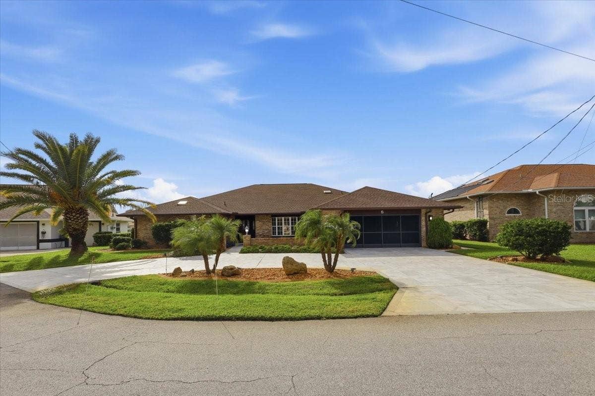 5 CHERRYTREE COURT, Palm Coast, FL 32137 5 CHERRYTREE COURT, Palm Coast, FL 32137