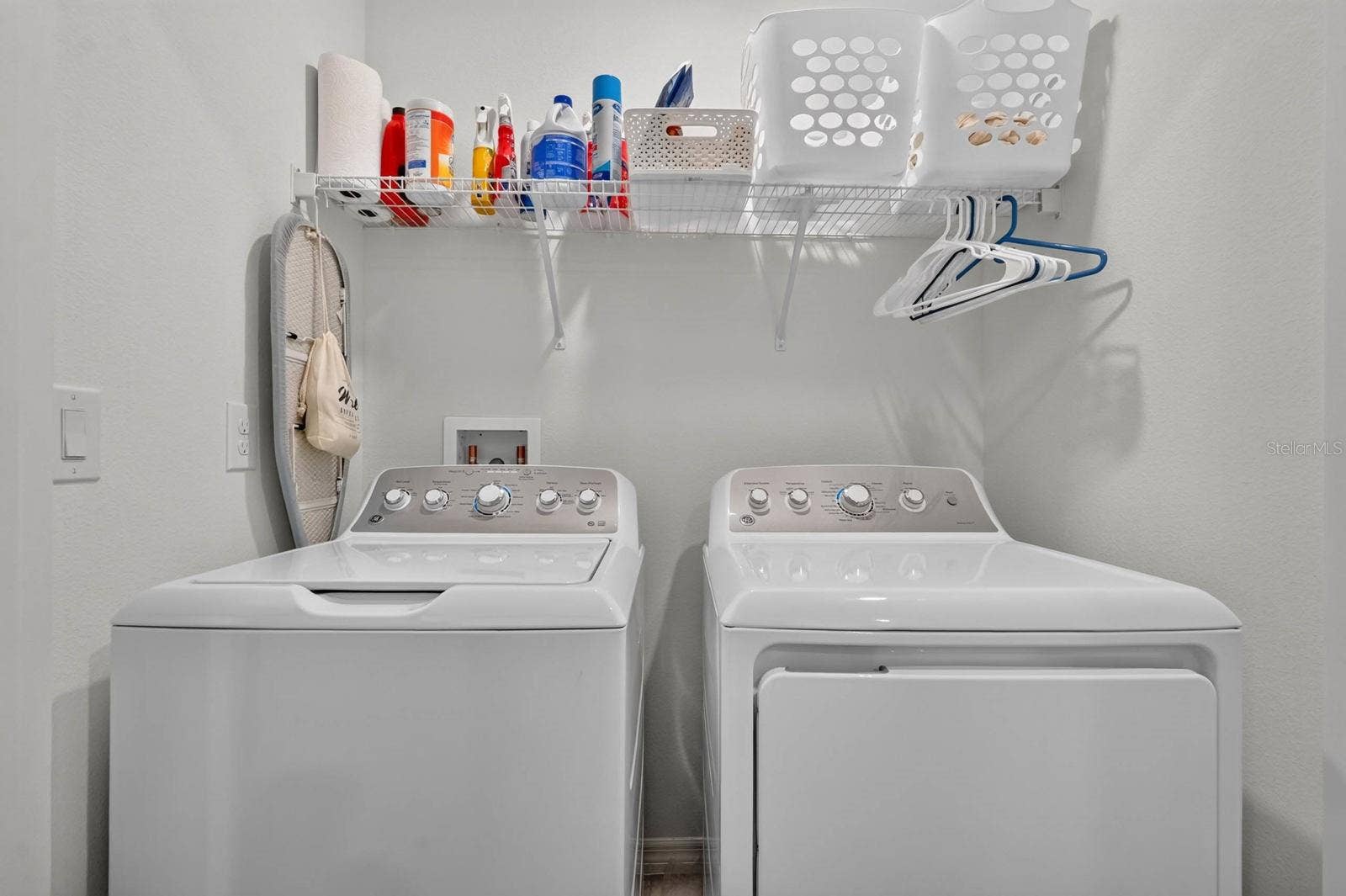 205 RIVER FRONT WAY, Edgewater, FL 32141 Washer/Dryer 2nd Floor