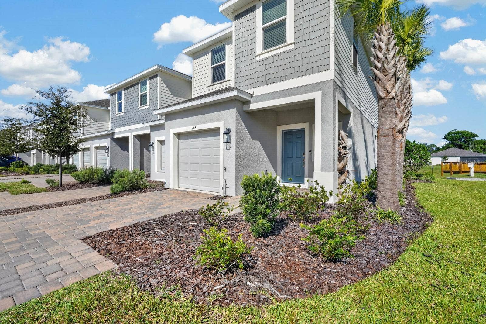 205 RIVER FRONT WAY, Edgewater, FL 32141 End Unit