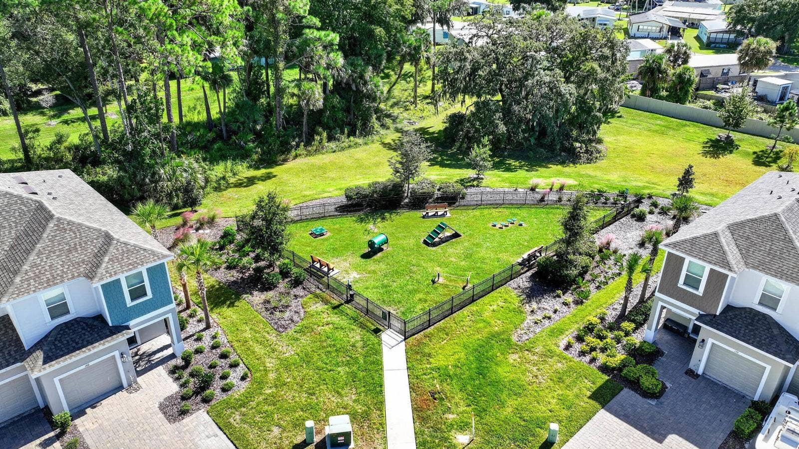 205 RIVER FRONT WAY, Edgewater, FL 32141 It's A Dog Park!