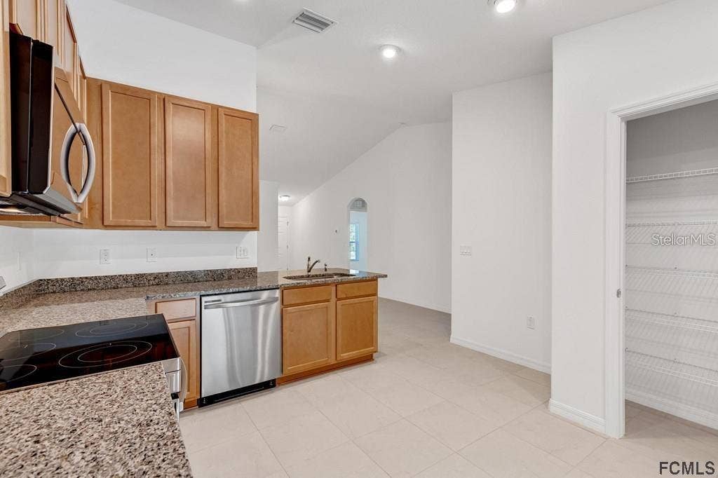 117 WELLWOOD LANE, #B, Palm Coast, FL 32164 117 WELLWOOD LANE, #B, Palm Coast, FL 32164