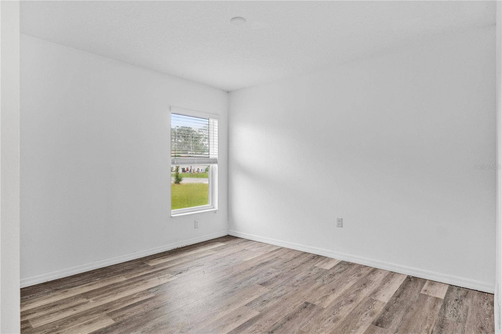 20 RAINSTONE LANE, Palm Coast, FL 32164 20 RAINSTONE LANE, Palm Coast, FL 32164