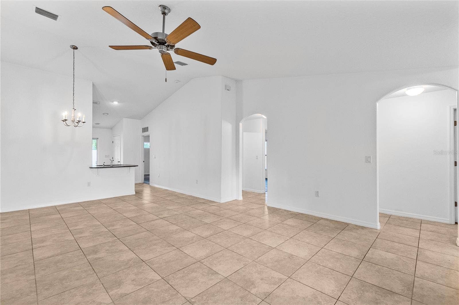 20 RAINSTONE LANE, Palm Coast, FL 32164 20 RAINSTONE LANE, Palm Coast, FL 32164