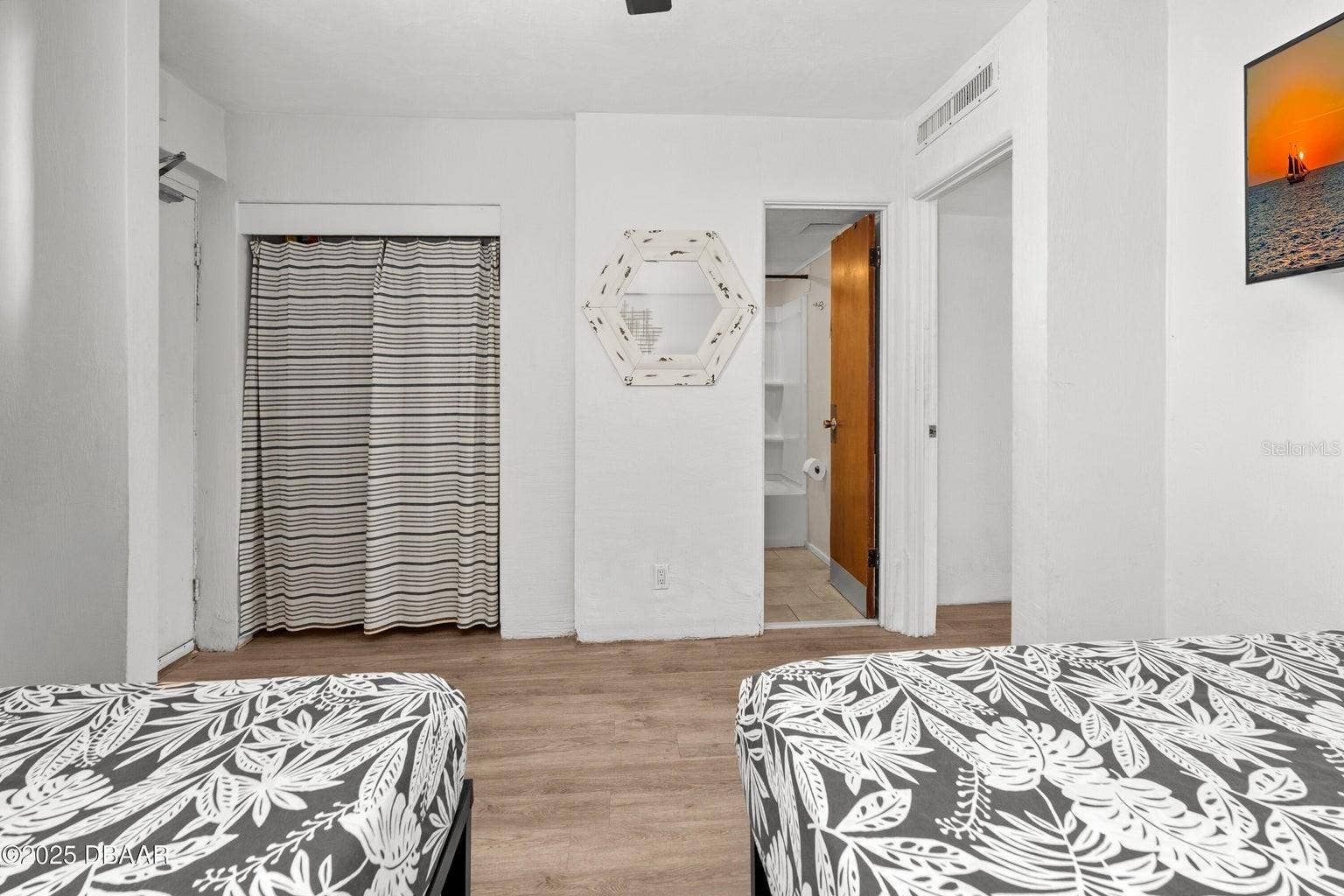 219 S ATLANTIC AVENUE, #333, Daytona Beach, FL 32118 219 S ATLANTIC AVENUE, #333, Daytona Beach, FL 32118