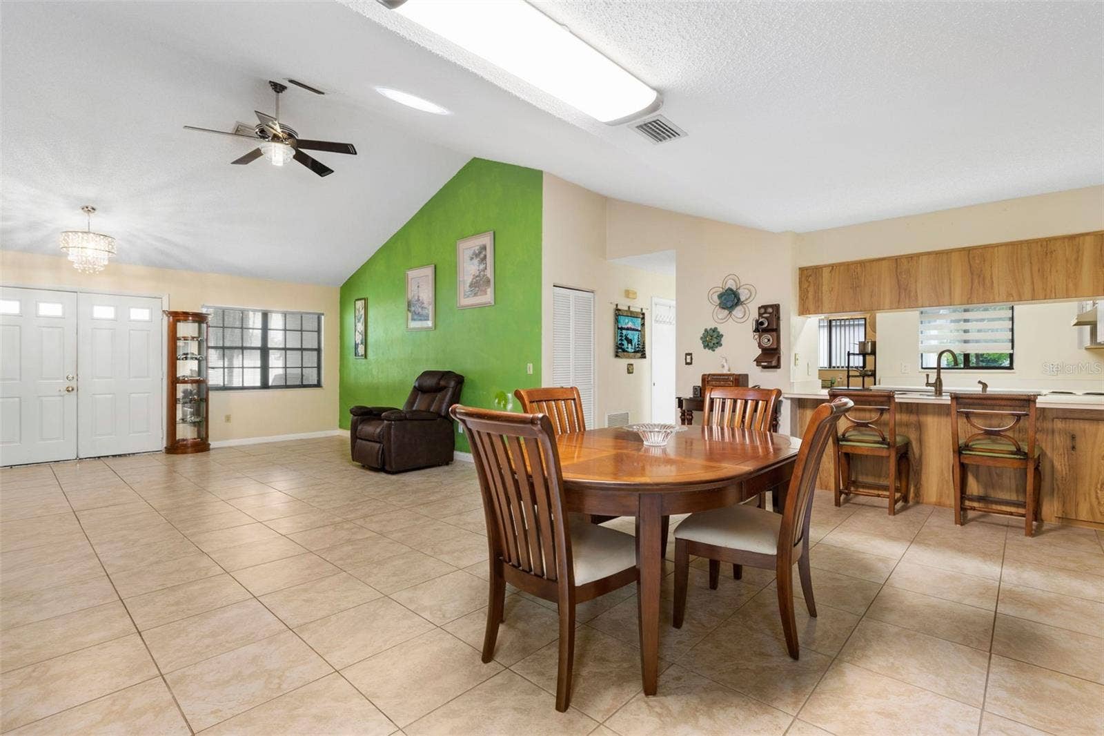 18 WINDERMERE PLACE, Palm Coast, FL 32164 18 WINDERMERE PLACE, Palm Coast, FL 32164