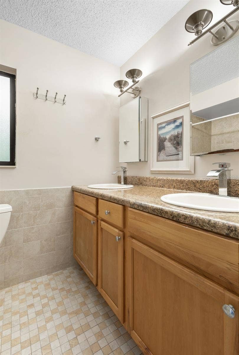18 WINDERMERE PLACE, Palm Coast, FL 32164 18 WINDERMERE PLACE, Palm Coast, FL 32164