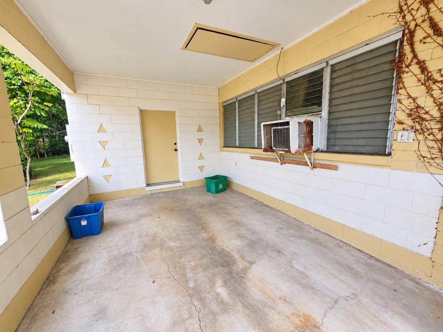 1265 E MINNESOTA AVENUE, Deland, FL 32724 1265 E MINNESOTA AVENUE, Deland, FL 32724