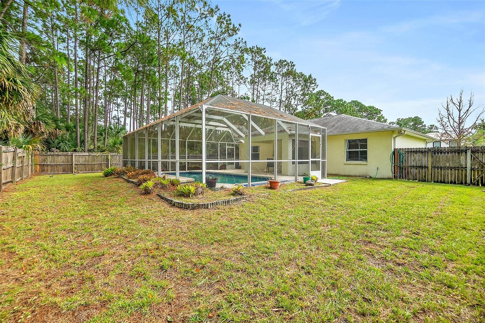 16 SLUMBER MEADOW TRAIL, Palm Coast, FL 32164 16 SLUMBER MEADOW TRAIL, Palm Coast, FL 32164