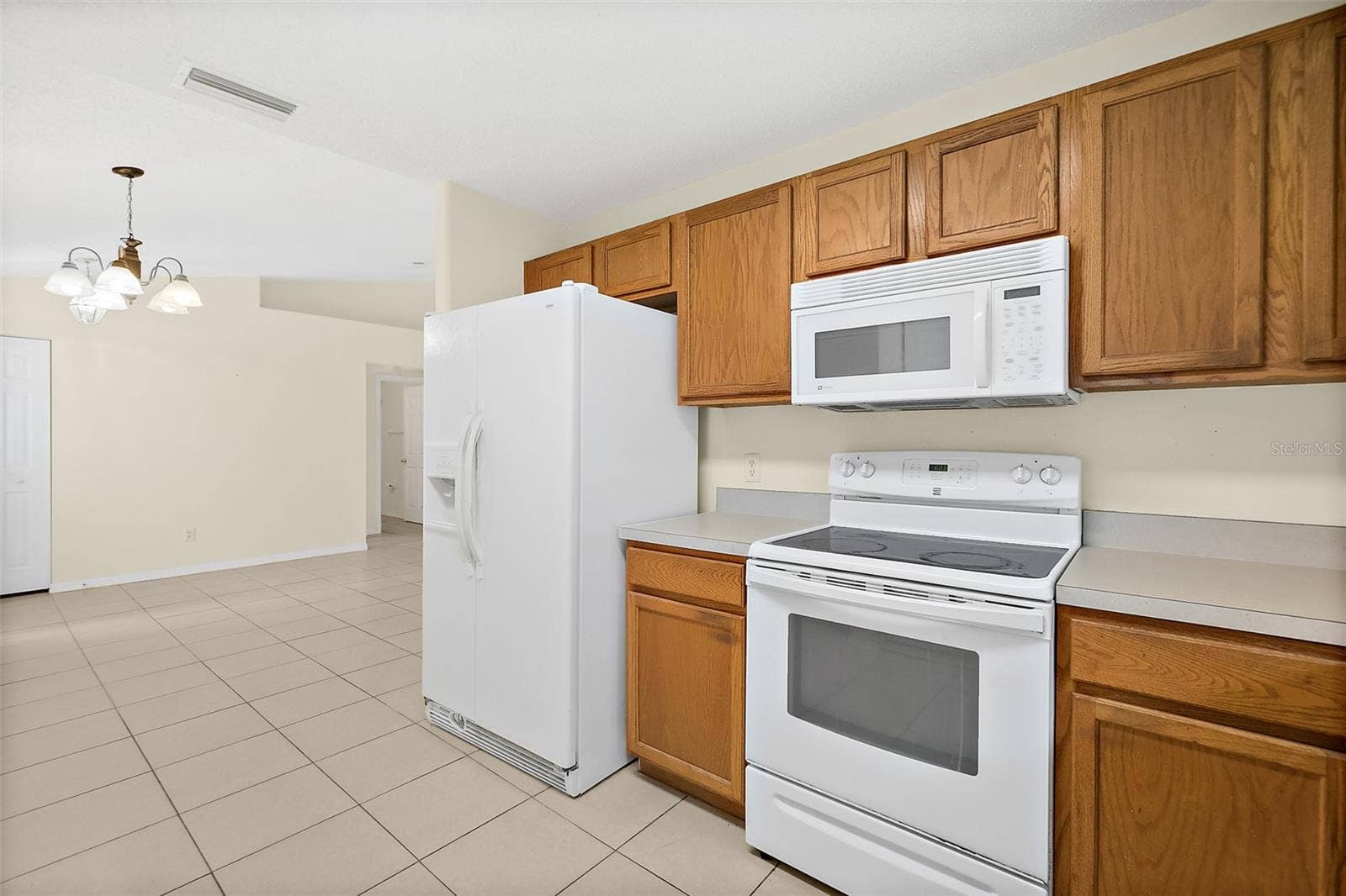 16 SLUMBER MEADOW TRAIL, Palm Coast, FL 32164 Kitchen
