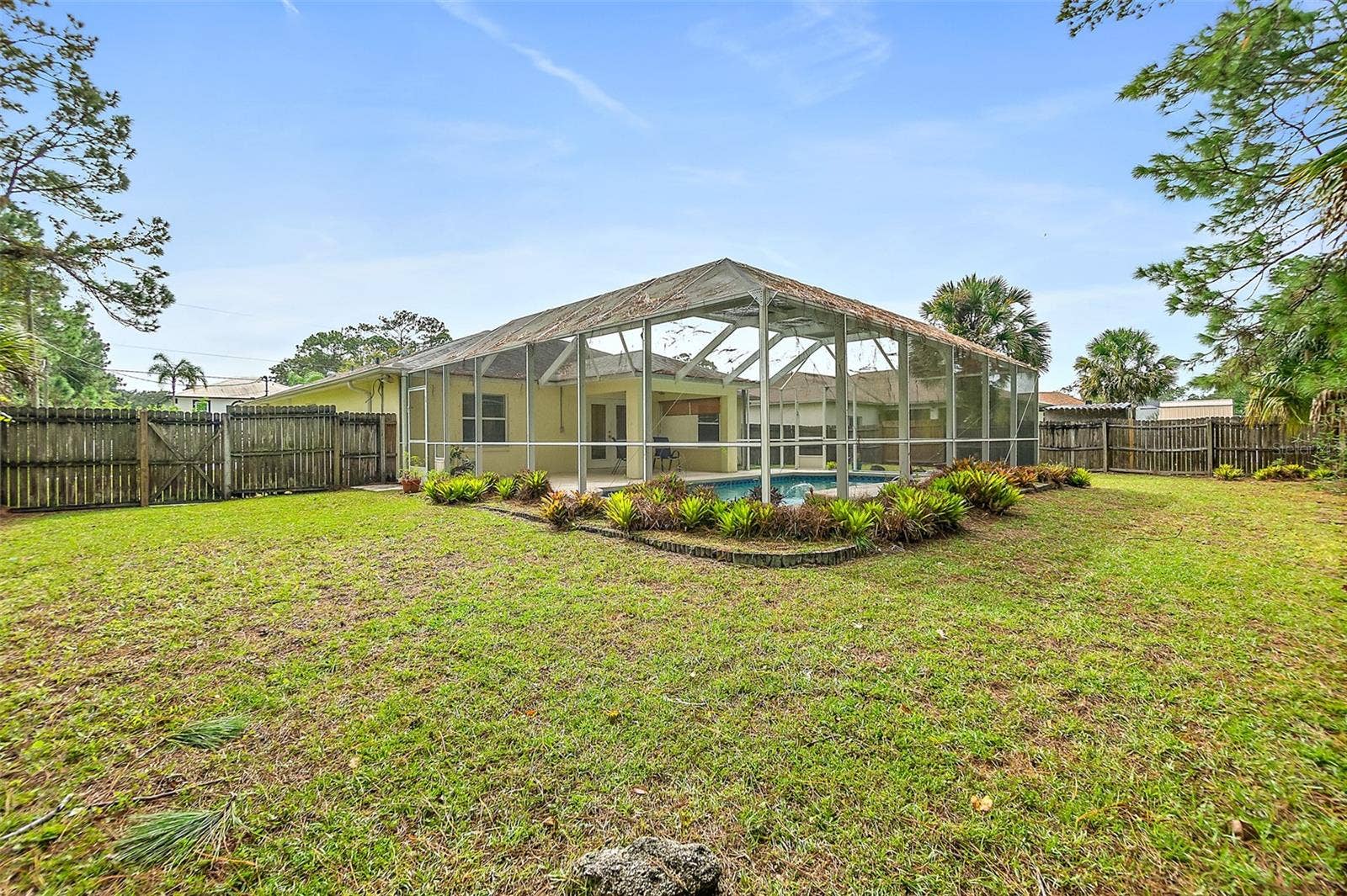 16 SLUMBER MEADOW TRAIL, Palm Coast, FL 32164 16 SLUMBER MEADOW TRAIL, Palm Coast, FL 32164