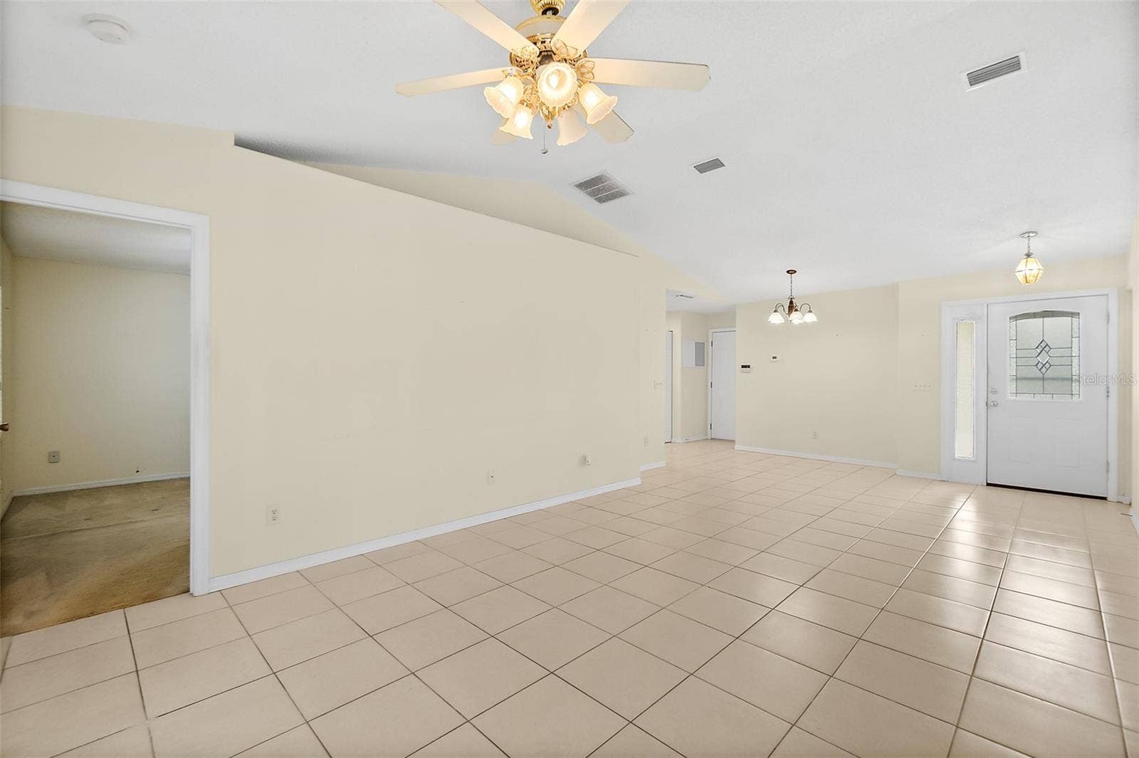 16 SLUMBER MEADOW TRAIL, Palm Coast, FL 32164 16 SLUMBER MEADOW TRAIL, Palm Coast, FL 32164