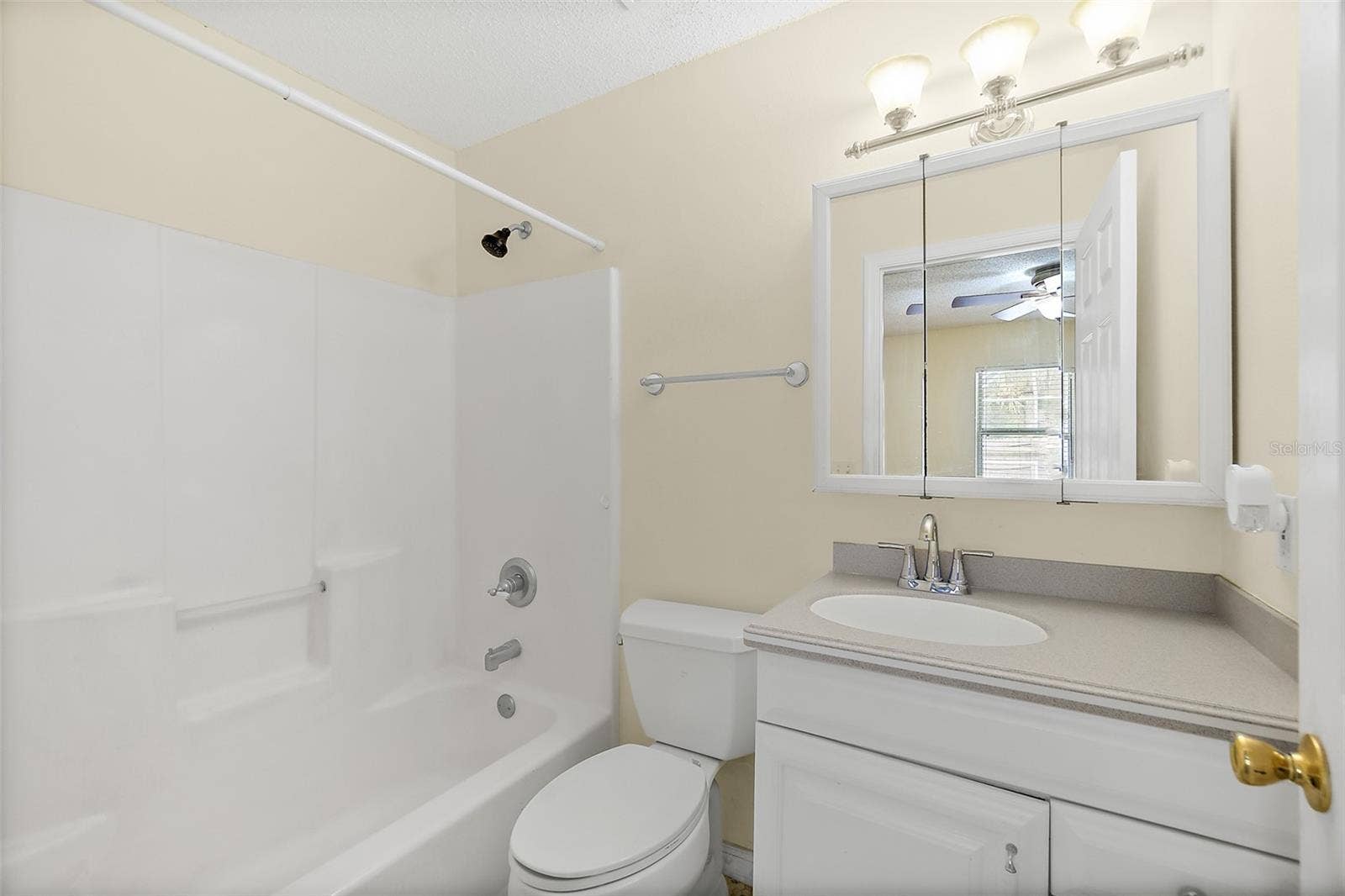 16 SLUMBER MEADOW TRAIL, Palm Coast, FL 32164 Primary En-Suite