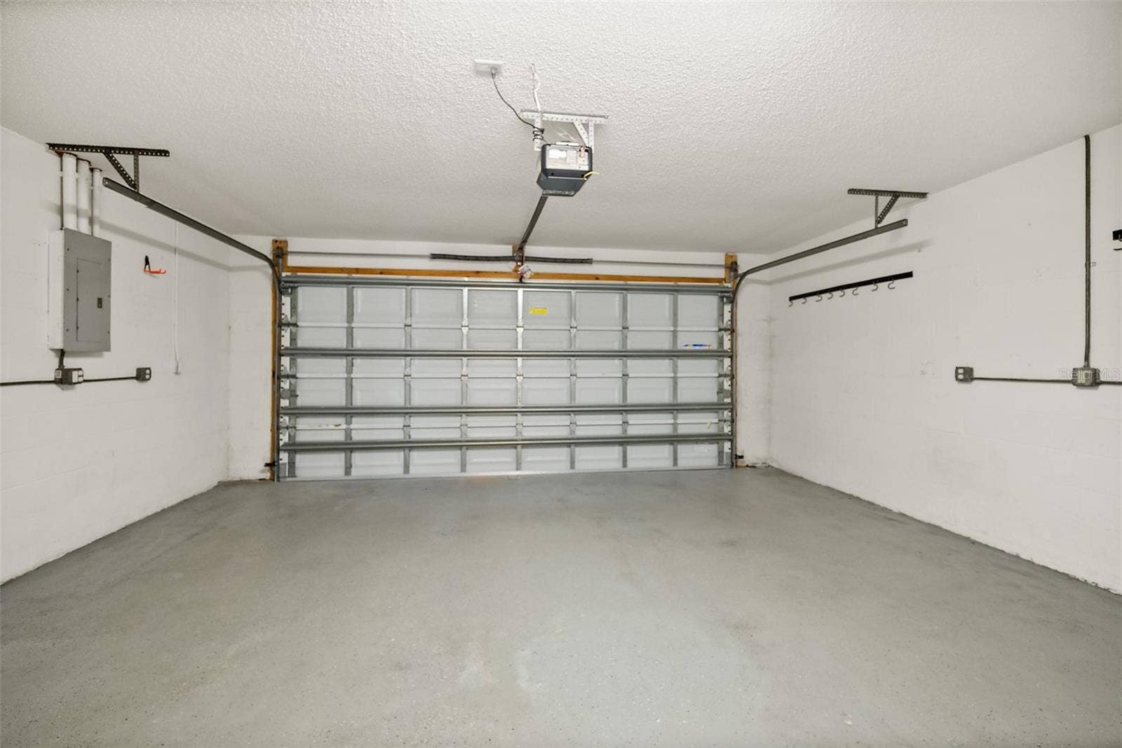 16 SLUMBER MEADOW TRAIL, Palm Coast, FL 32164 2 Car Garage