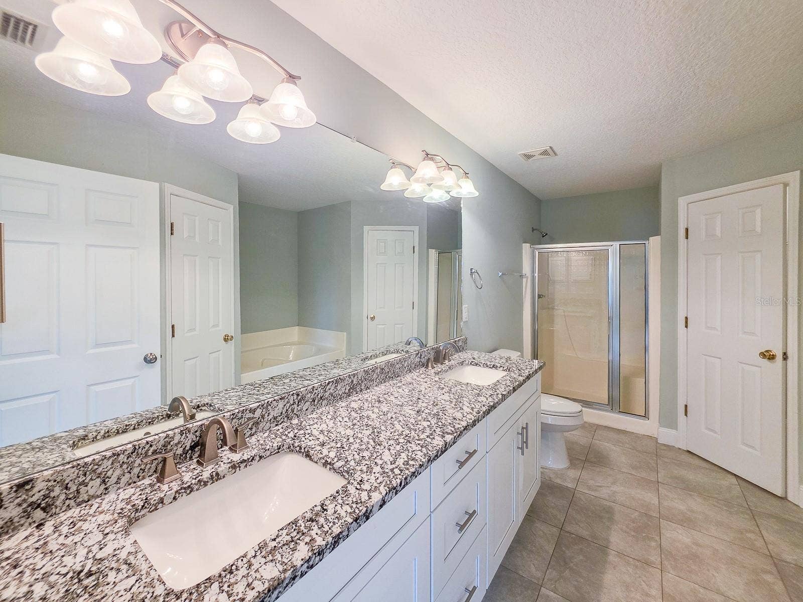 4 LLOWICK COURT, Palm Coast, FL 32164 4 LLOWICK COURT, Palm Coast, FL 32164