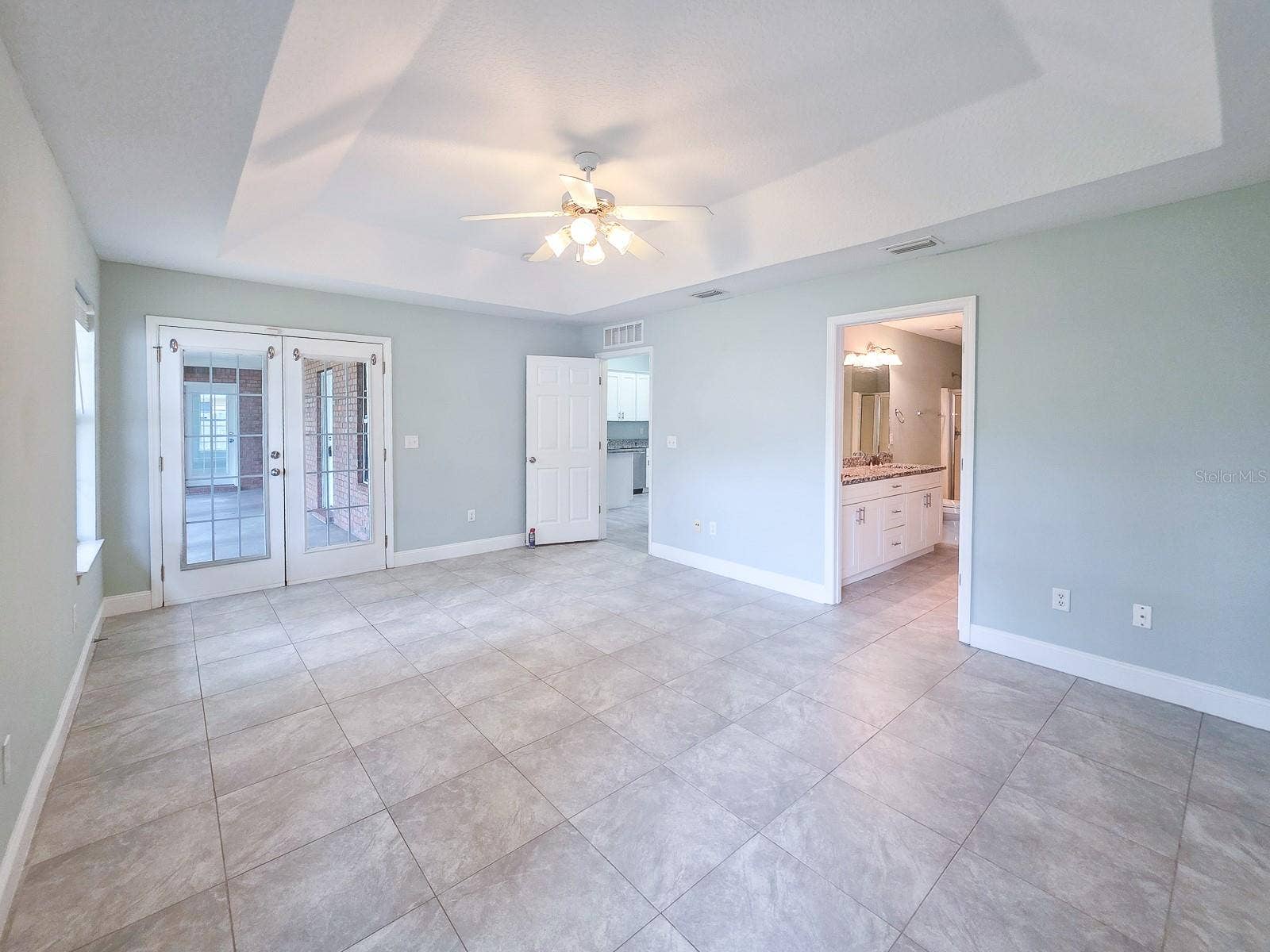 4 LLOWICK COURT, Palm Coast, FL 32164 4 LLOWICK COURT, Palm Coast, FL 32164