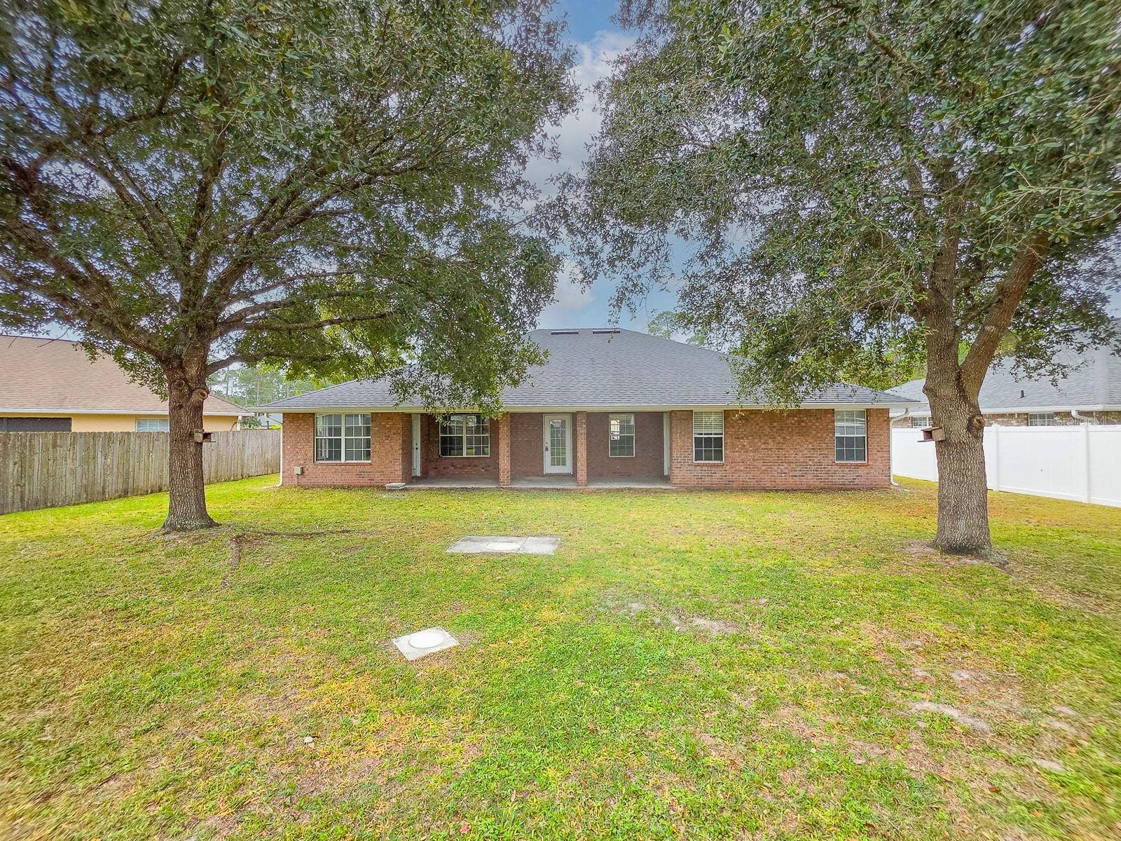 4 LLOWICK COURT, Palm Coast, FL 32164 4 LLOWICK COURT, Palm Coast, FL 32164