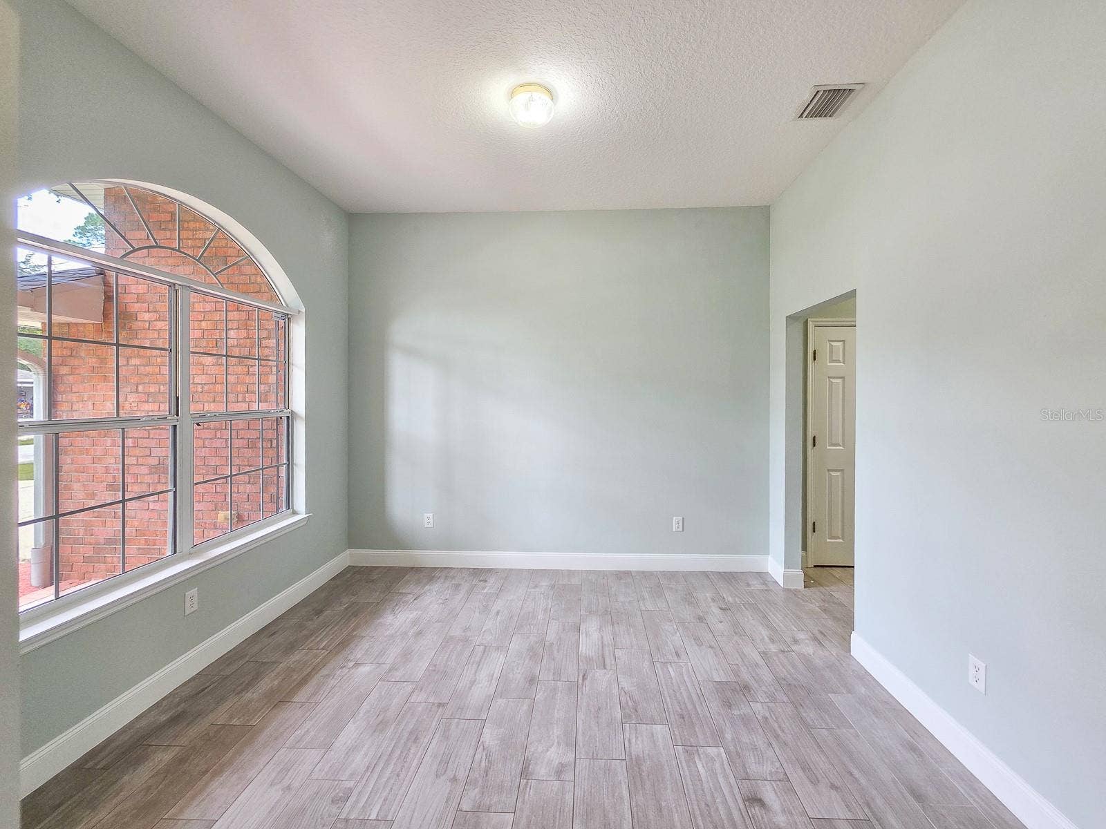 4 LLOWICK COURT, Palm Coast, FL 32164 4 LLOWICK COURT, Palm Coast, FL 32164
