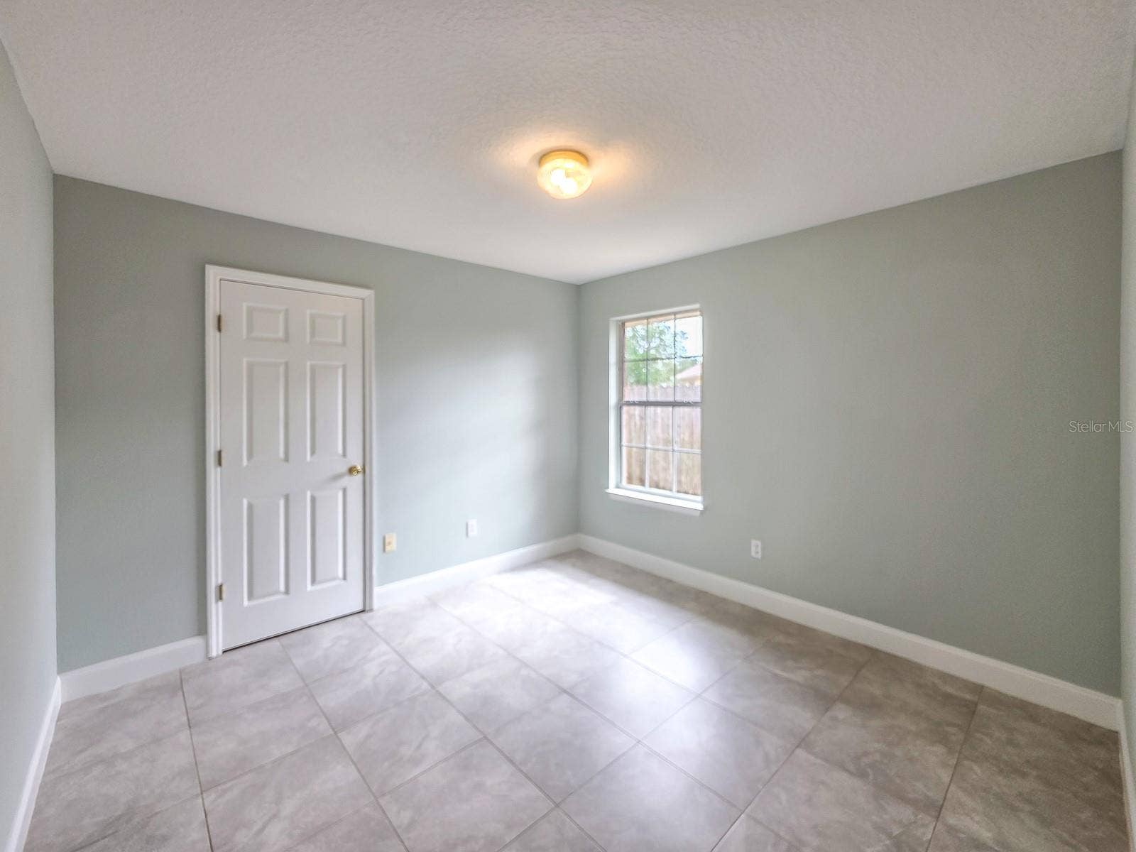4 LLOWICK COURT, Palm Coast, FL 32164 4 LLOWICK COURT, Palm Coast, FL 32164