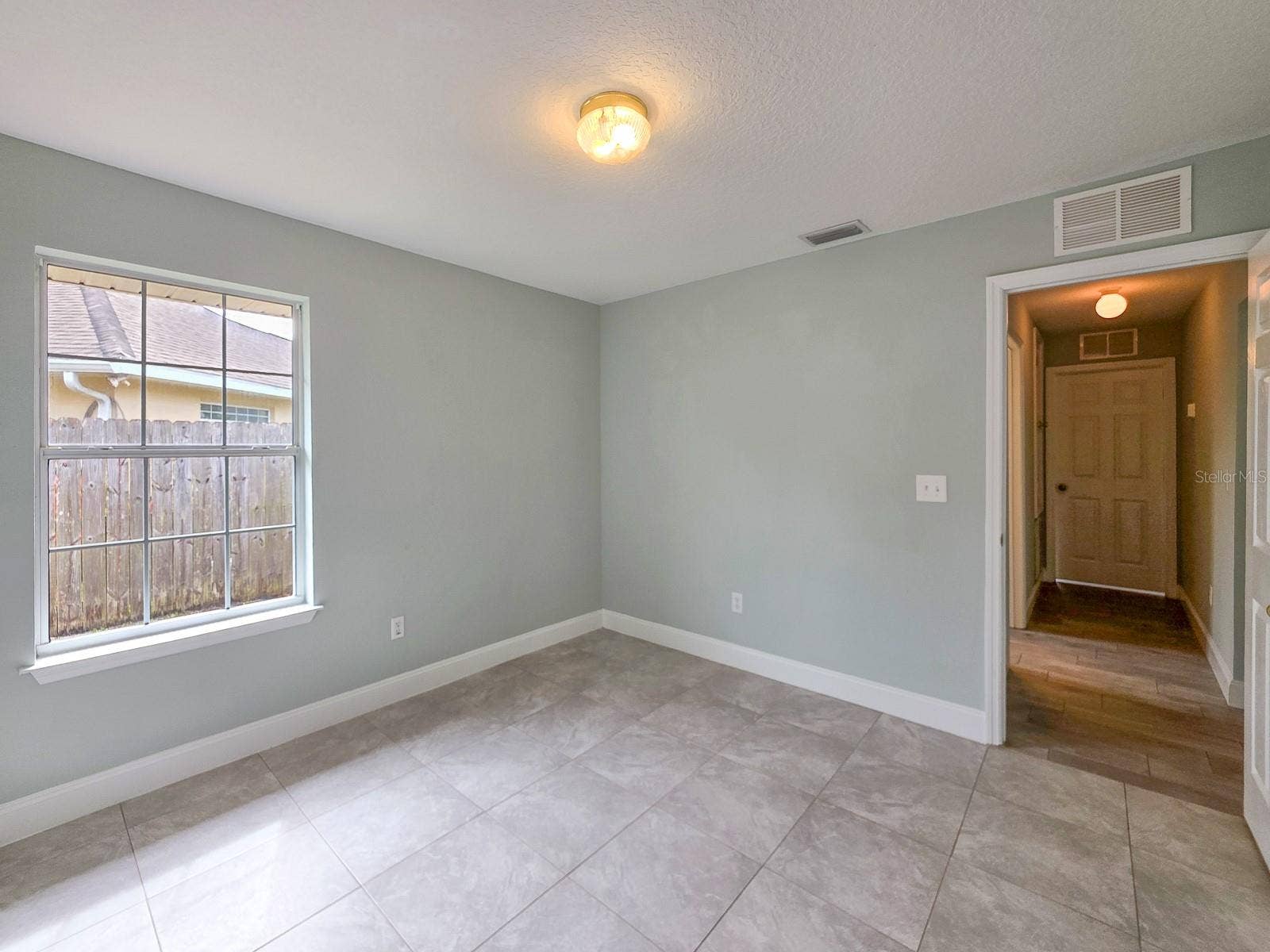 4 LLOWICK COURT, Palm Coast, FL 32164 4 LLOWICK COURT, Palm Coast, FL 32164