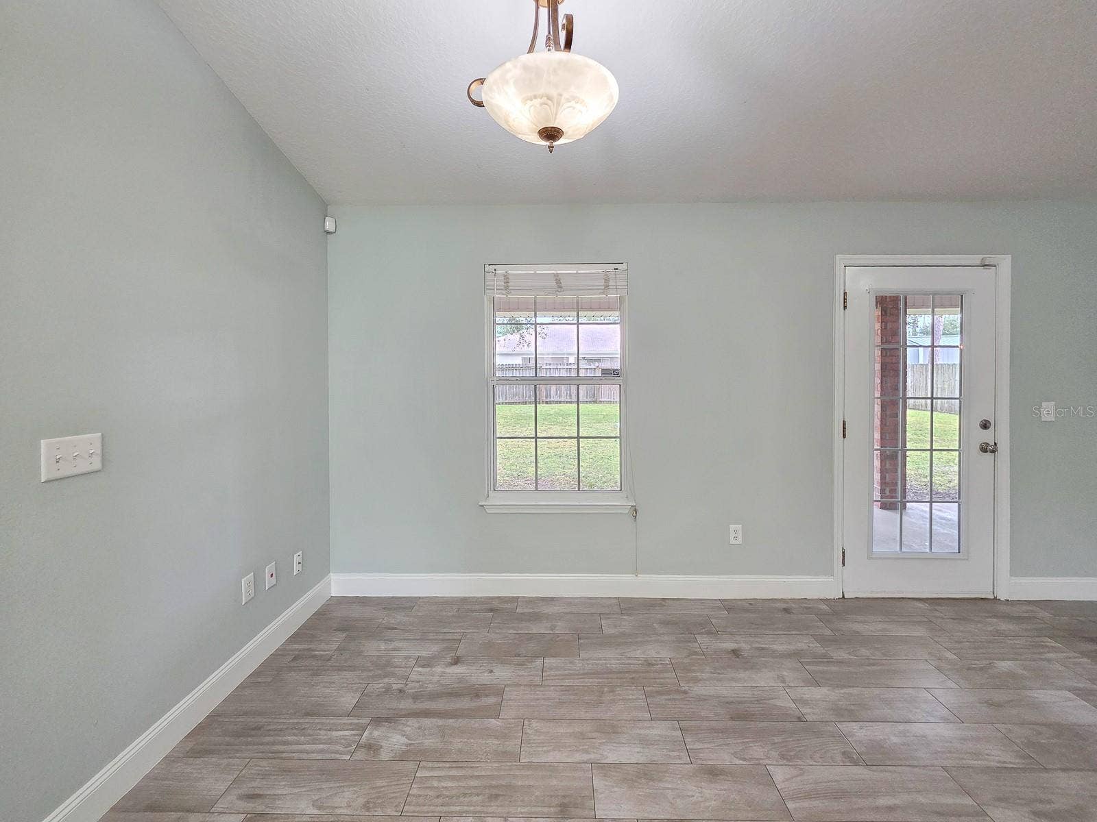 4 LLOWICK COURT, Palm Coast, FL 32164 4 LLOWICK COURT, Palm Coast, FL 32164