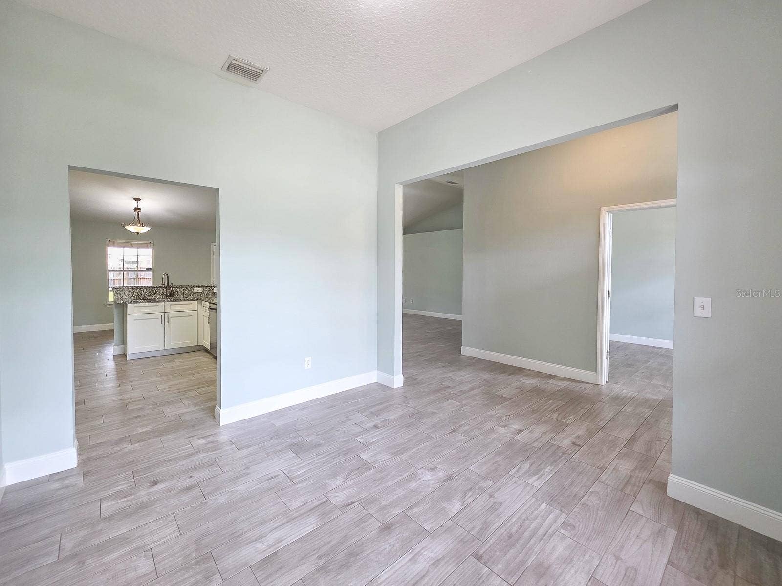 4 LLOWICK COURT, Palm Coast, FL 32164 4 LLOWICK COURT, Palm Coast, FL 32164
