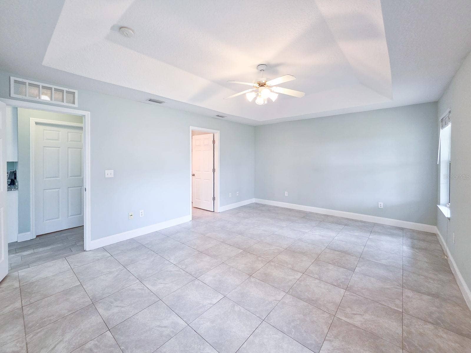 4 LLOWICK COURT, Palm Coast, FL 32164 4 LLOWICK COURT, Palm Coast, FL 32164
