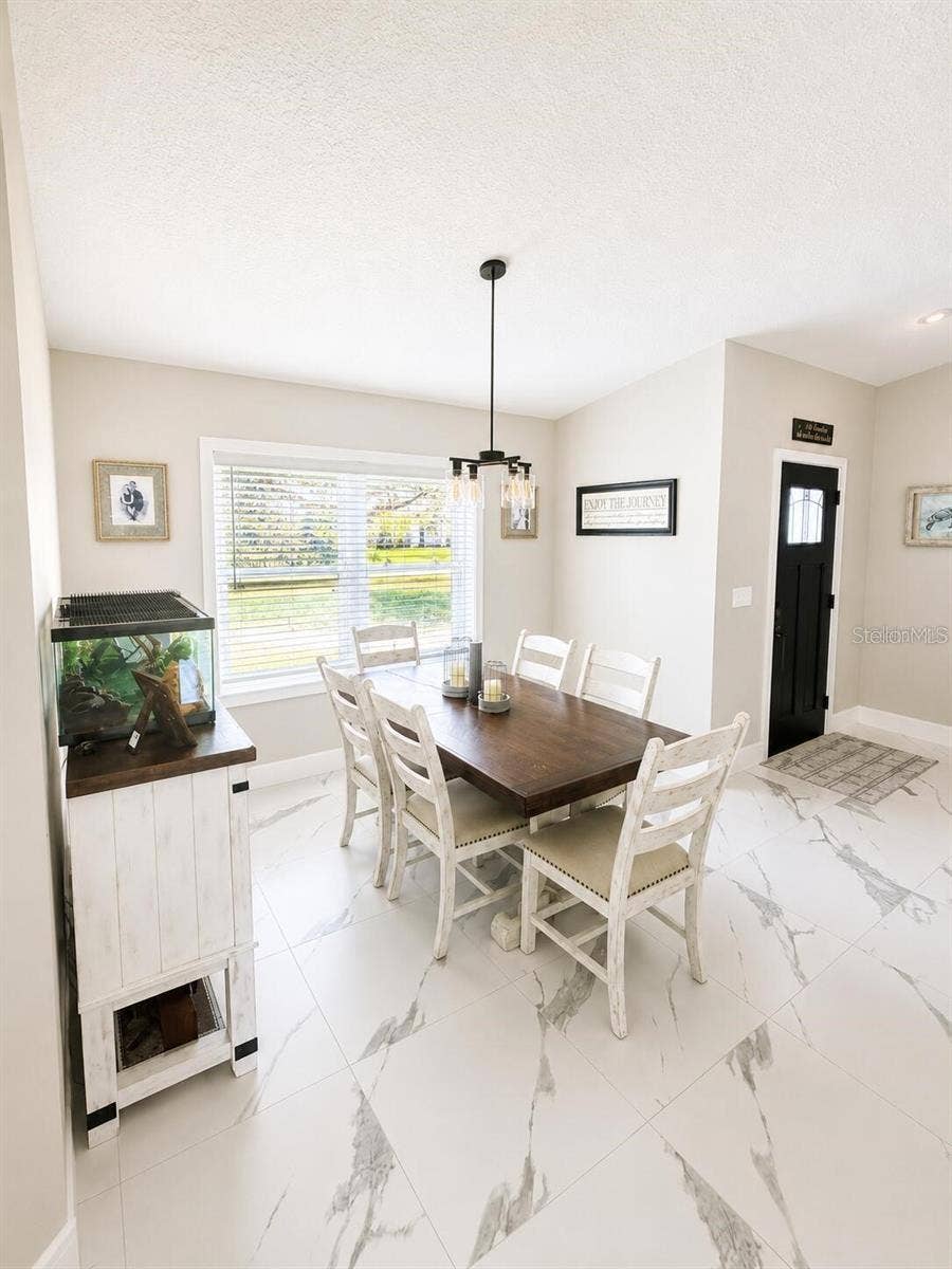 14 LAMOYNE LANE, Palm Coast, FL 32137 dining area