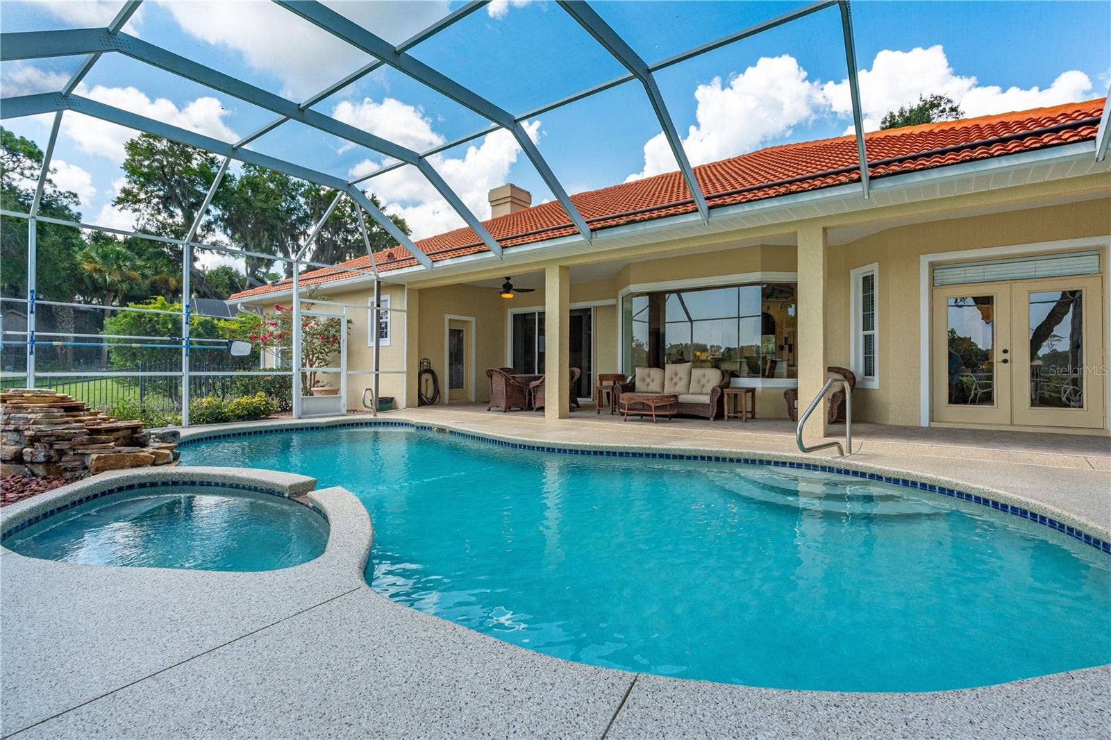 19 LAKECLIFF DRIVE, Ormond Beach, FL 32174 19 LAKECLIFF DRIVE, Ormond Beach, FL 32174