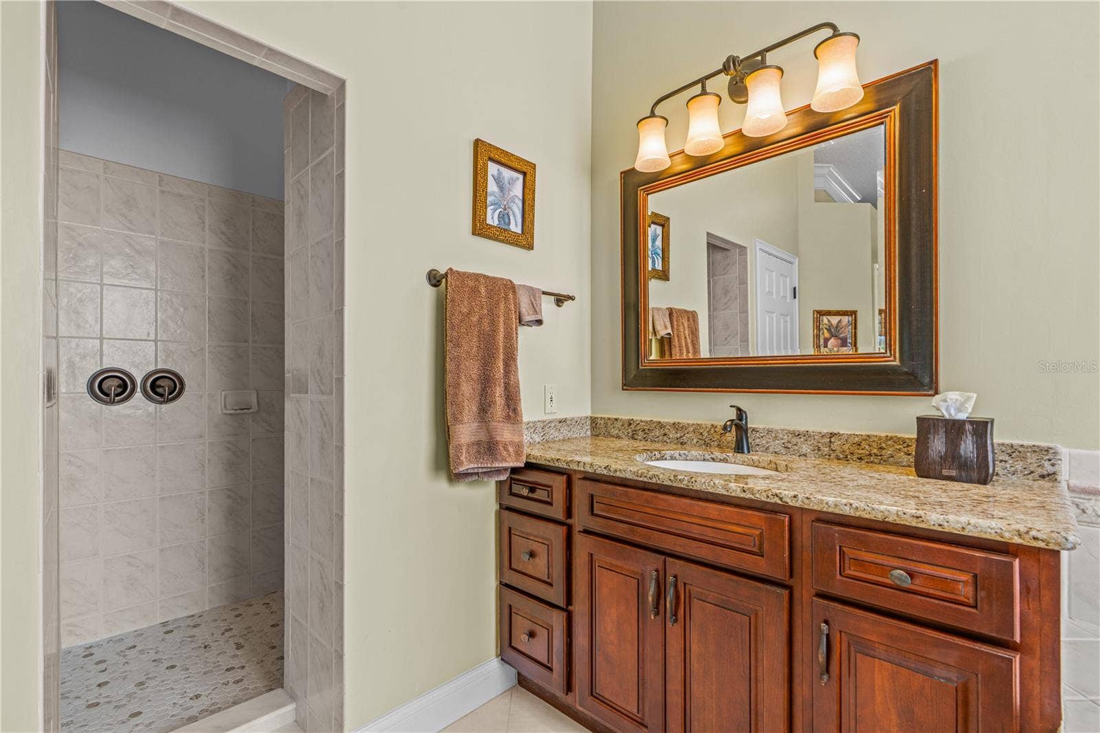 19 LAKECLIFF DRIVE, Ormond Beach, FL 32174 19 LAKECLIFF DRIVE, Ormond Beach, FL 32174