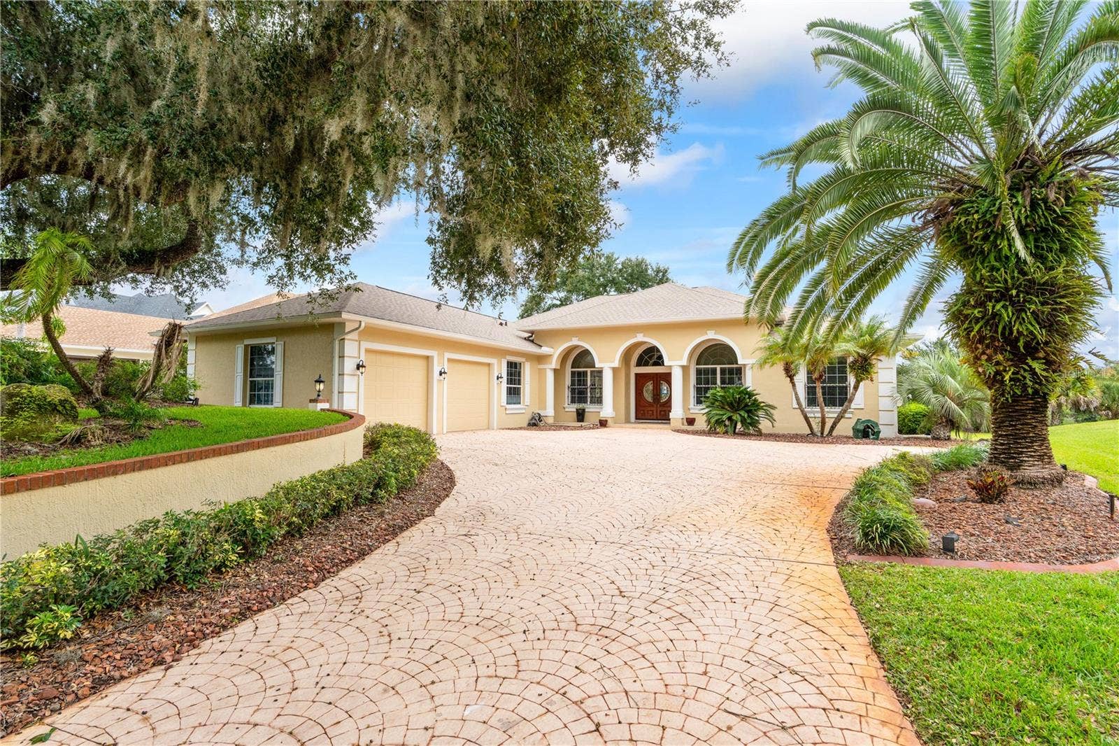 19 LAKECLIFF DRIVE, Ormond Beach, FL 32174 19 LAKECLIFF DRIVE, Ormond Beach, FL 32174