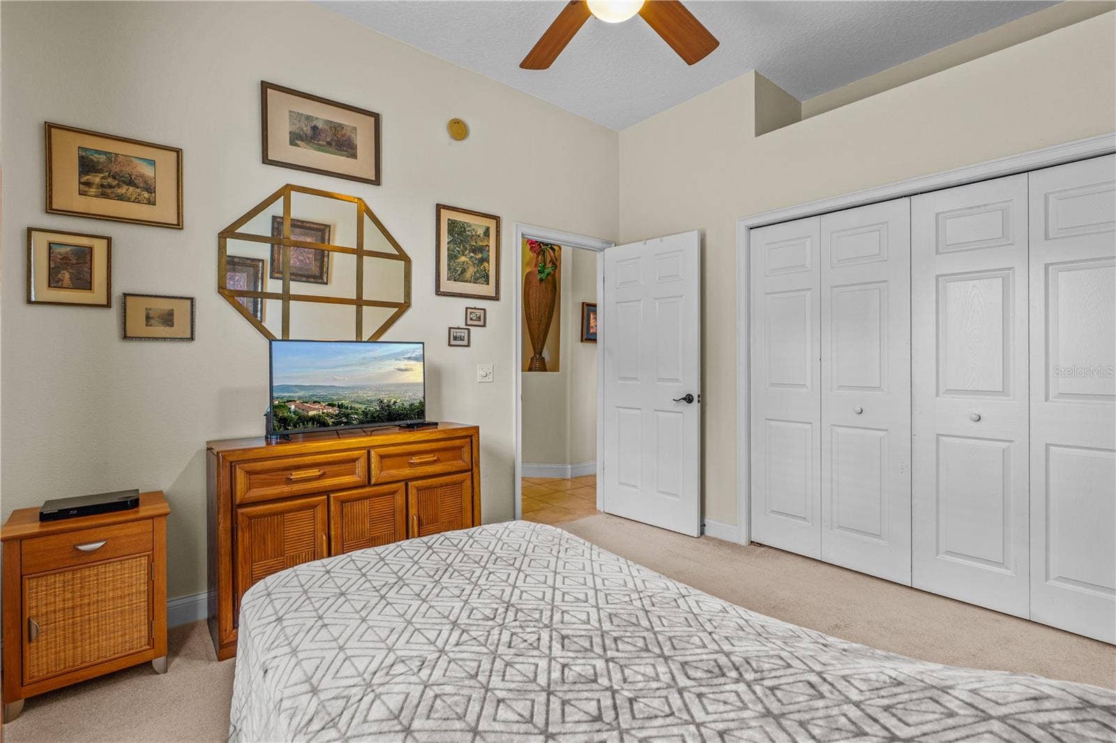 19 LAKECLIFF DRIVE, Ormond Beach, FL 32174 19 LAKECLIFF DRIVE, Ormond Beach, FL 32174