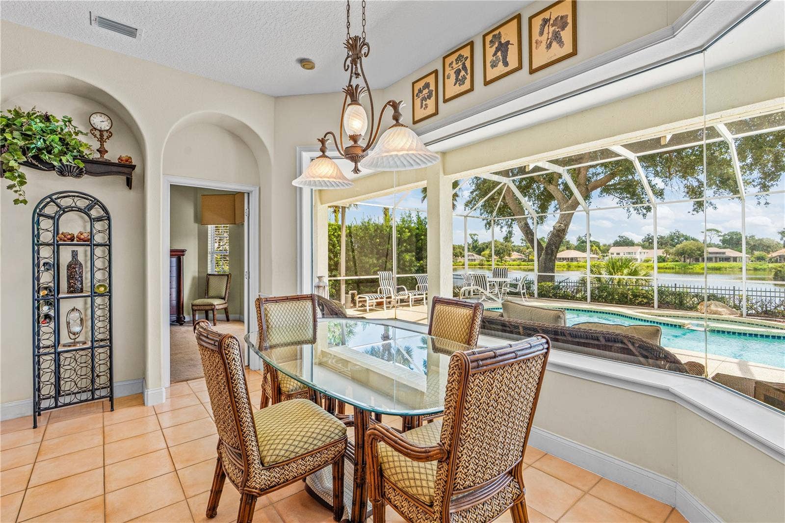 19 LAKECLIFF DRIVE, Ormond Beach, FL 32174 19 LAKECLIFF DRIVE, Ormond Beach, FL 32174