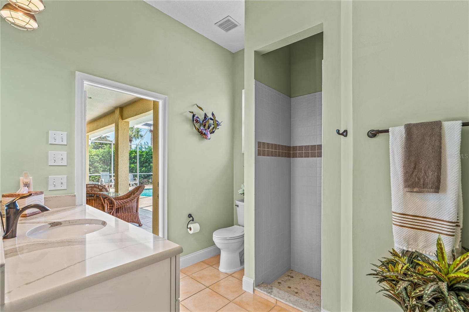 19 LAKECLIFF DRIVE, Ormond Beach, FL 32174 19 LAKECLIFF DRIVE, Ormond Beach, FL 32174